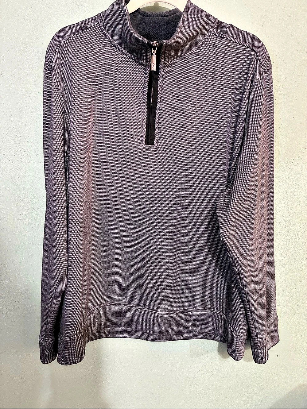 Tommy Bahama Men's Quarter-Zip Pullover Gray & Black Large